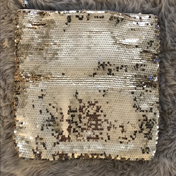 BCBG Large Bag Makeup Travel Pouch Foldover Clutch - Picture 5 of 6